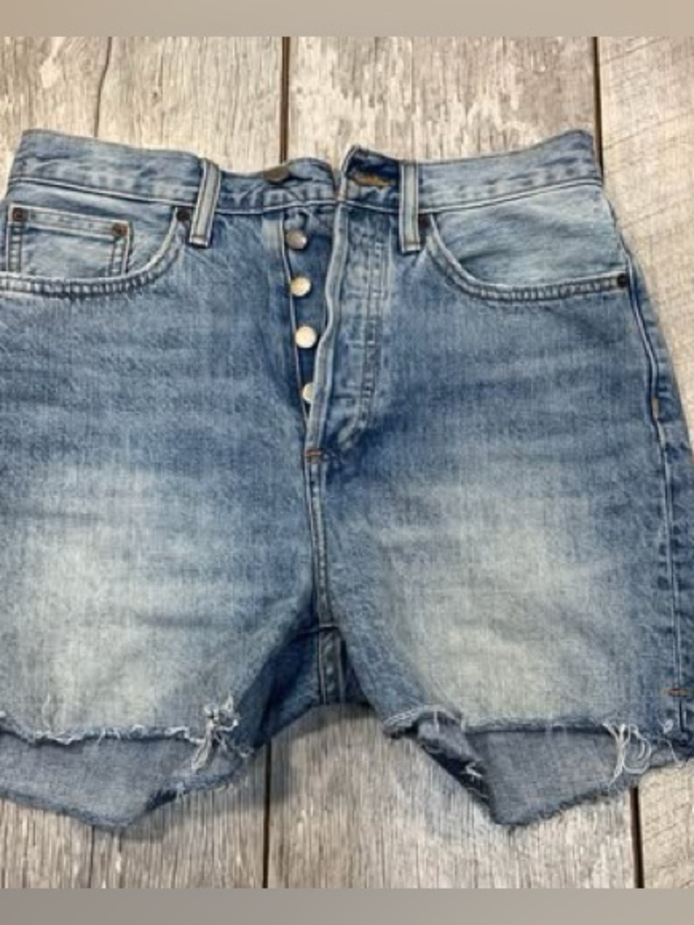 Denim Forum the Yoko mid thigh shorts distressed hem denim shorts size 26